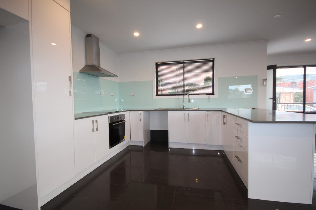 5/58-62 Sixth Avenue WEST MOONAH 3