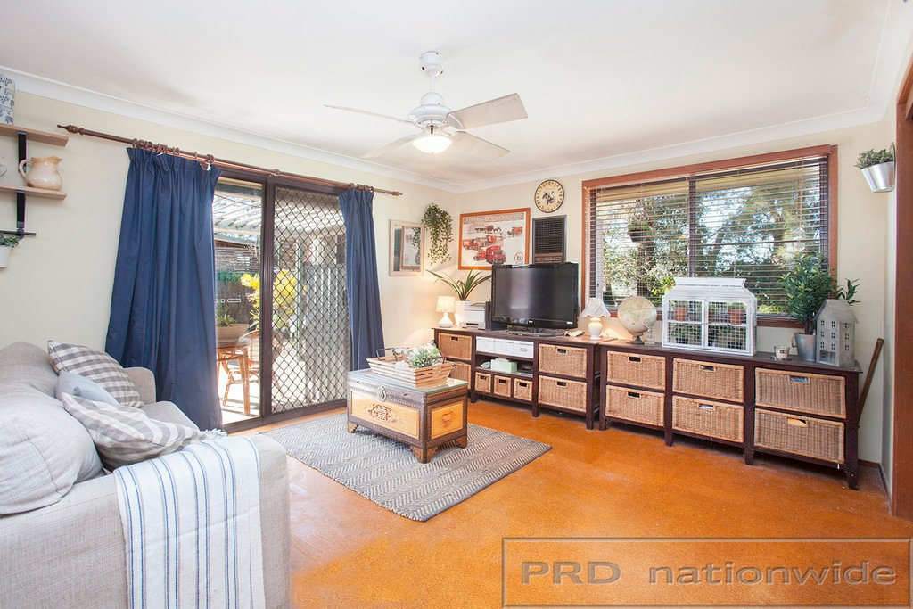 558 Duckenfield Road DUCKENFIELD 9