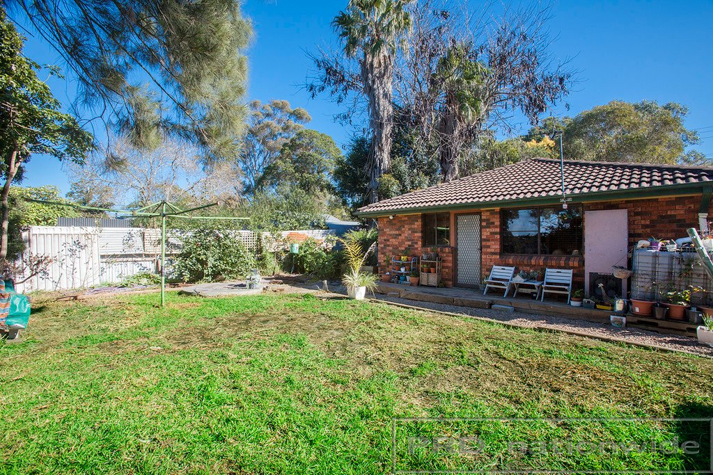 558 Duckenfield Road DUCKENFIELD 18