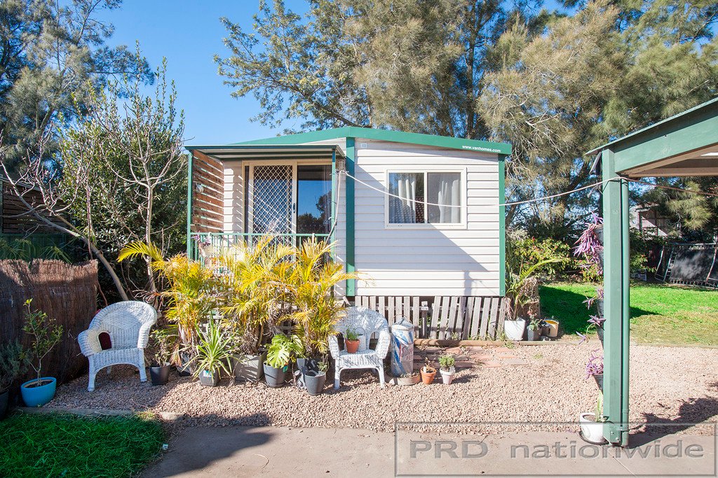 558 Duckenfield Road DUCKENFIELD 22