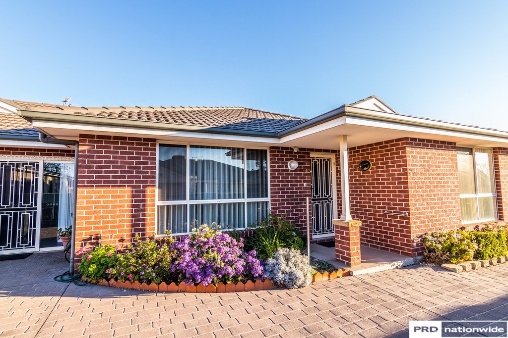 55a Crown Street TAMWORTH 5