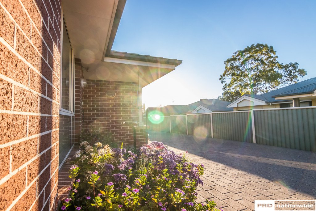 55a Crown Street TAMWORTH 7