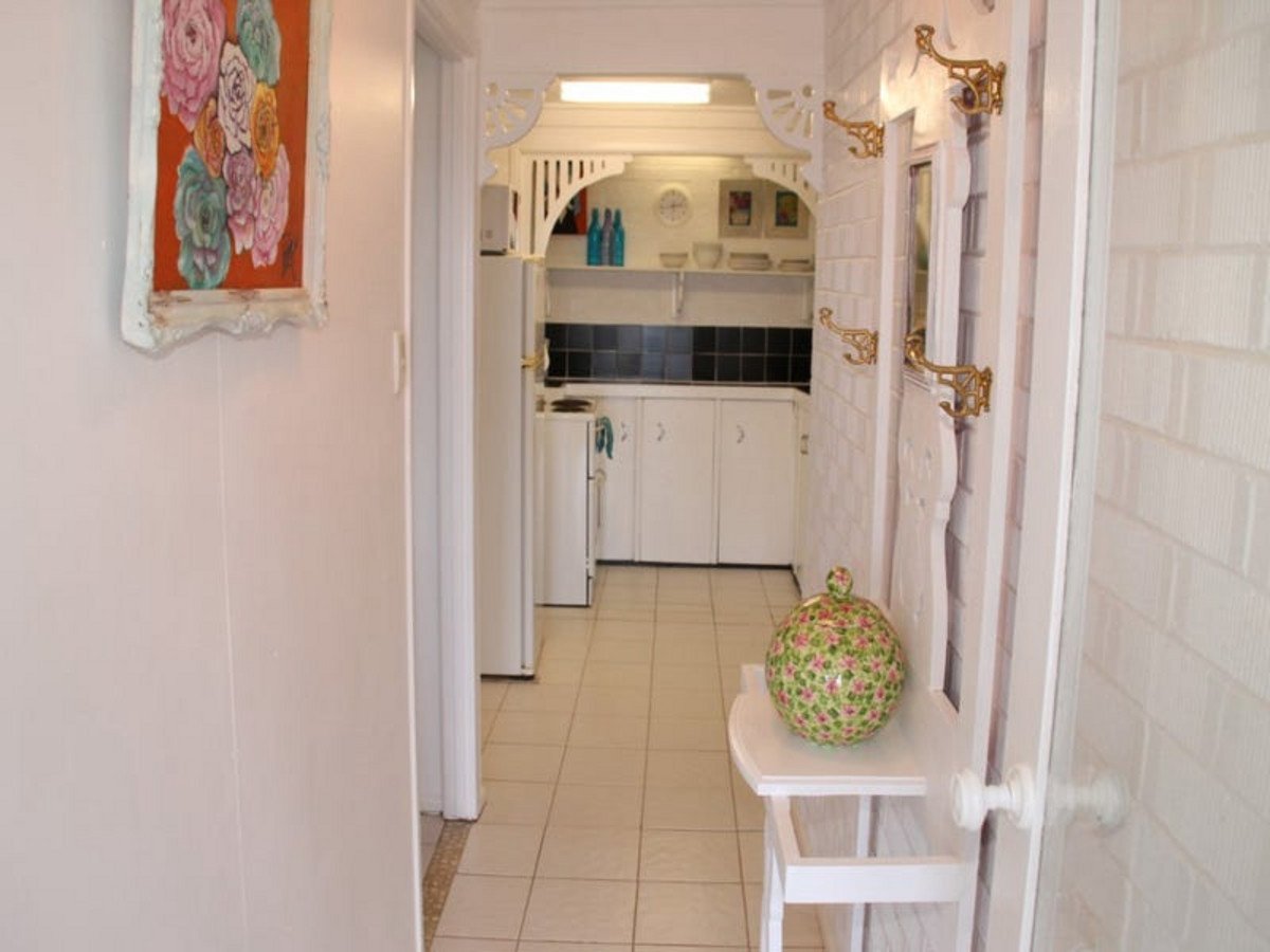 55A George Street BURLEIGH HEADS 9