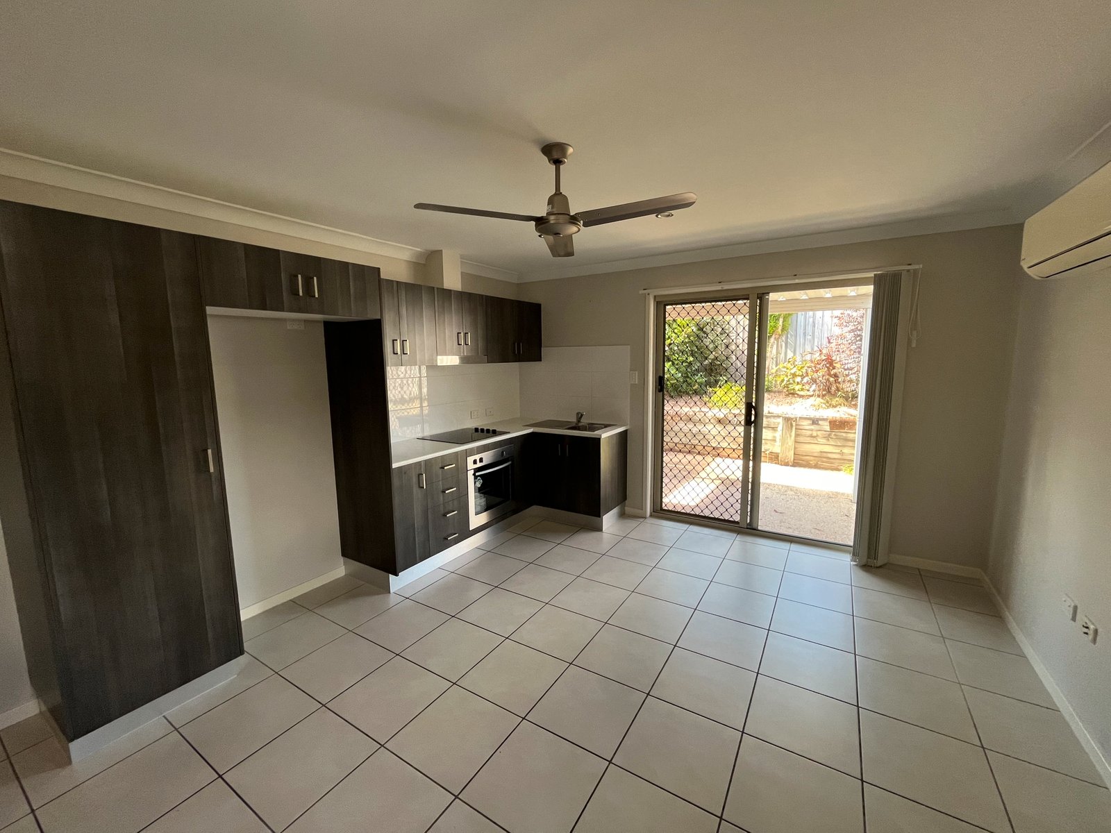55B Harmony Drive CLINTON 2