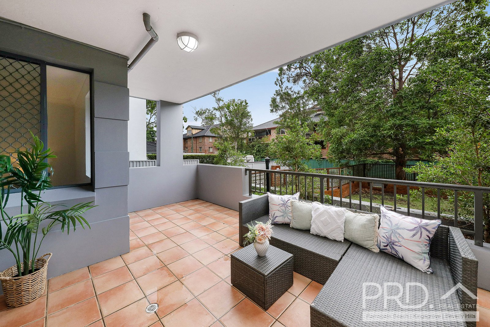 5/6-8 Melvin Street BEVERLY HILLS 3