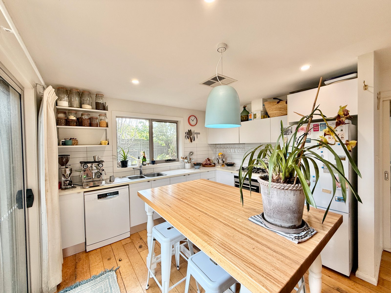 Gallery: 5/6-8 Stafford Street