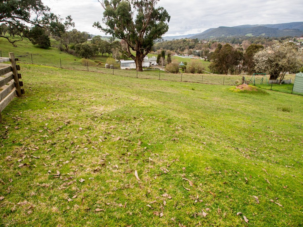 56 Albury Street TUMBARUMBA 1