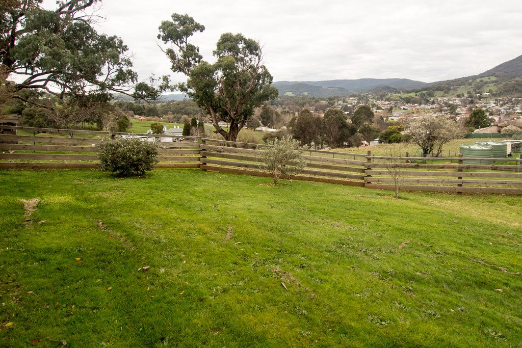 56 Albury Street TUMBARUMBA 5
