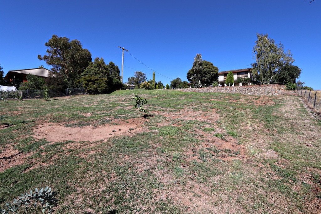 56 Albury Street TUMBARUMBA 3