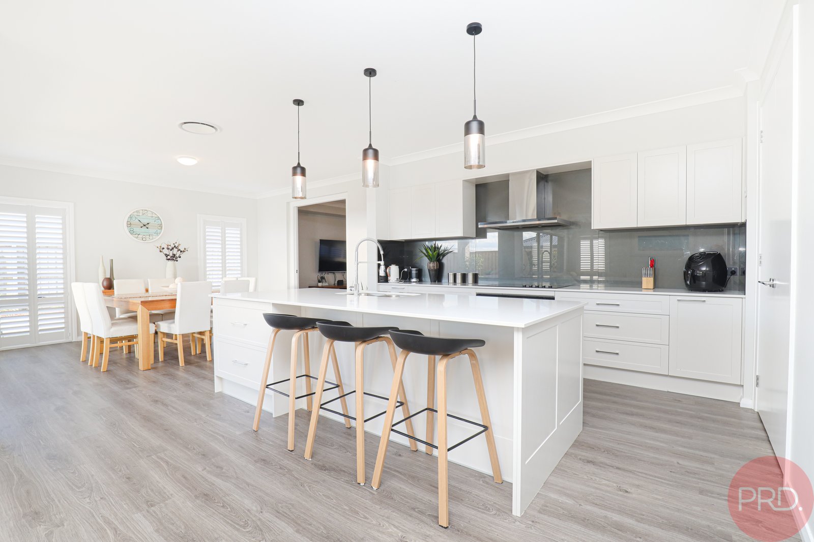 56 Arrowtail Street CHISHOLM 6