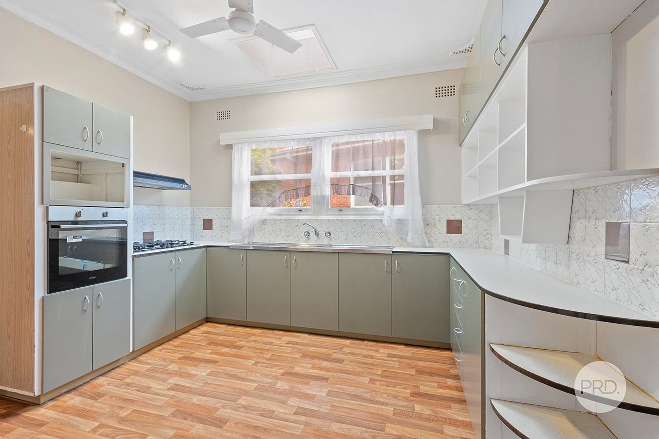 56 Baker Street OATLEY 3