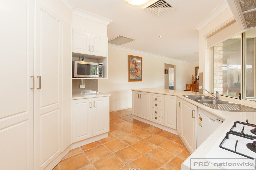 56 Ballydoyle Dr  ASHTONFIELD 4