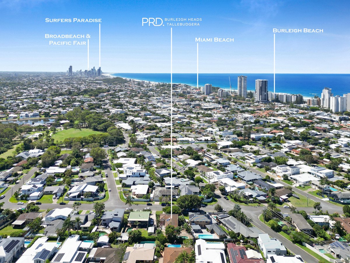 56 Banksia Broadway  Burleigh Waters 24