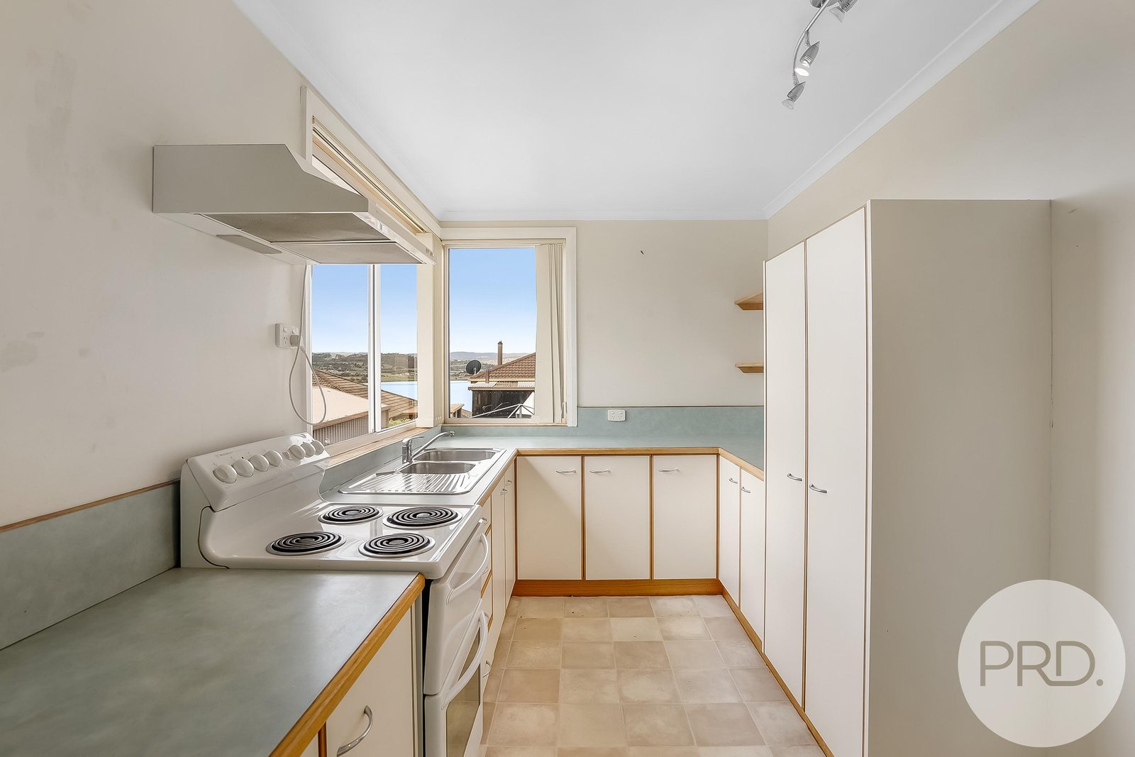 56 Bay Road MIDWAY POINT 4
