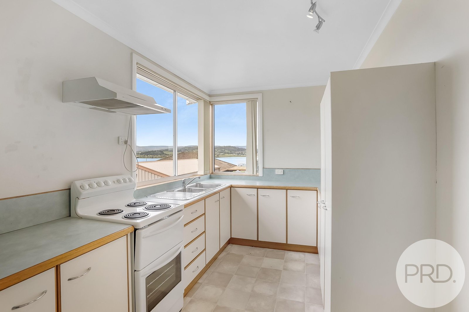 56 Bay Road MIDWAY POINT 5