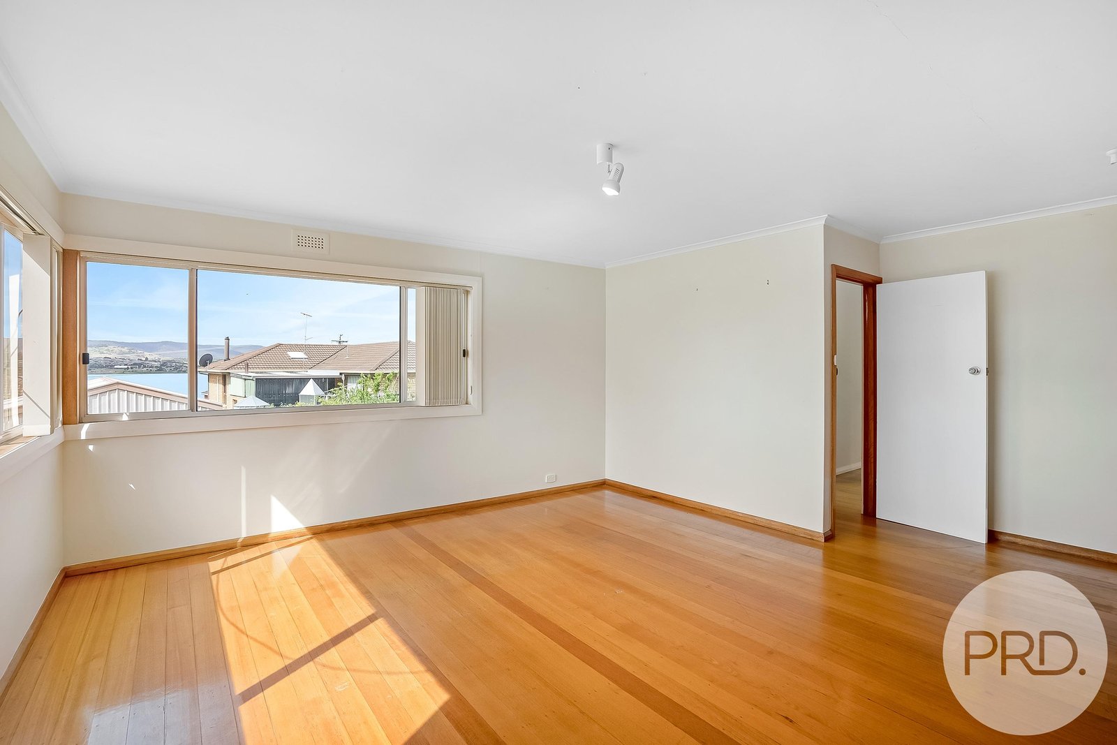 56 Bay Road MIDWAY POINT 9