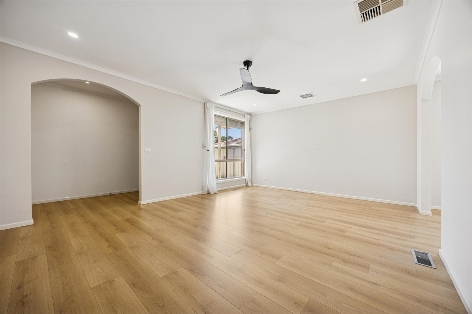 Gallery: 56 Cabinda Drive