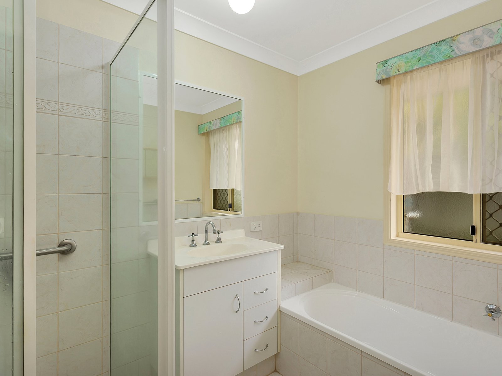 5/6 Cardona Court REEDY CREEK 9