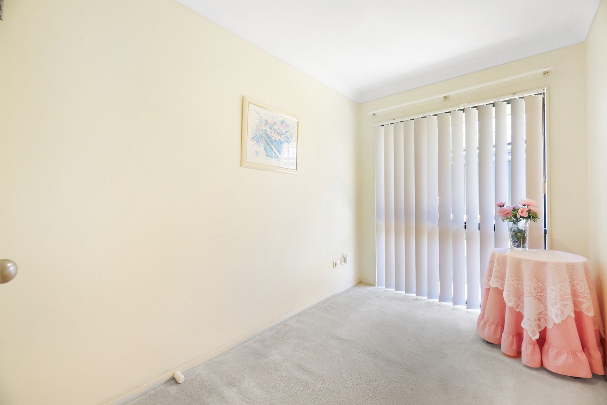 56 Coronet Crescent BURLEIGH WATERS 15