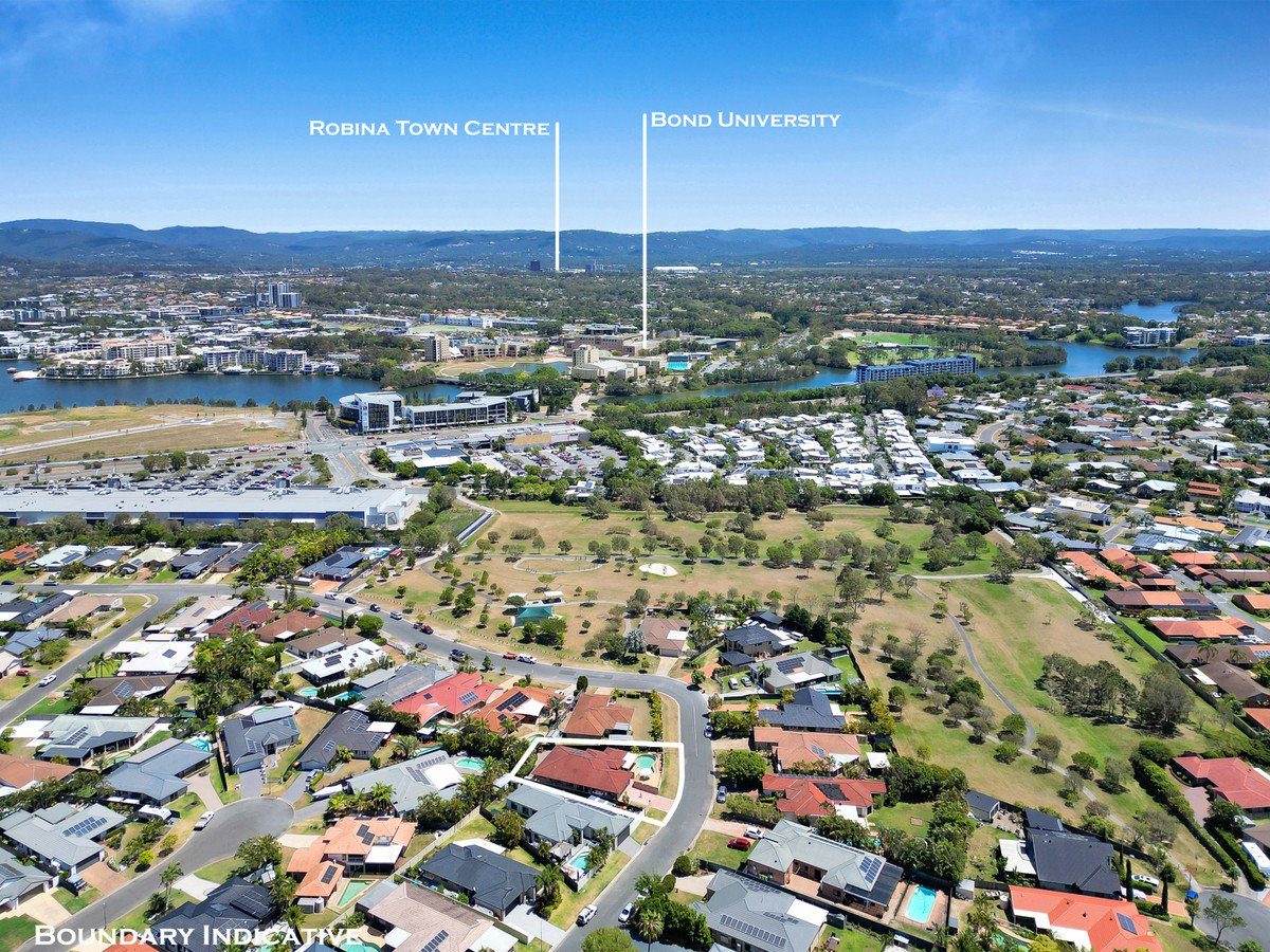 56 Coronet Crescent BURLEIGH WATERS 27