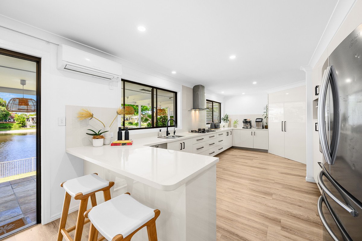 56 Dunlin Drive Burleigh Waters 6
