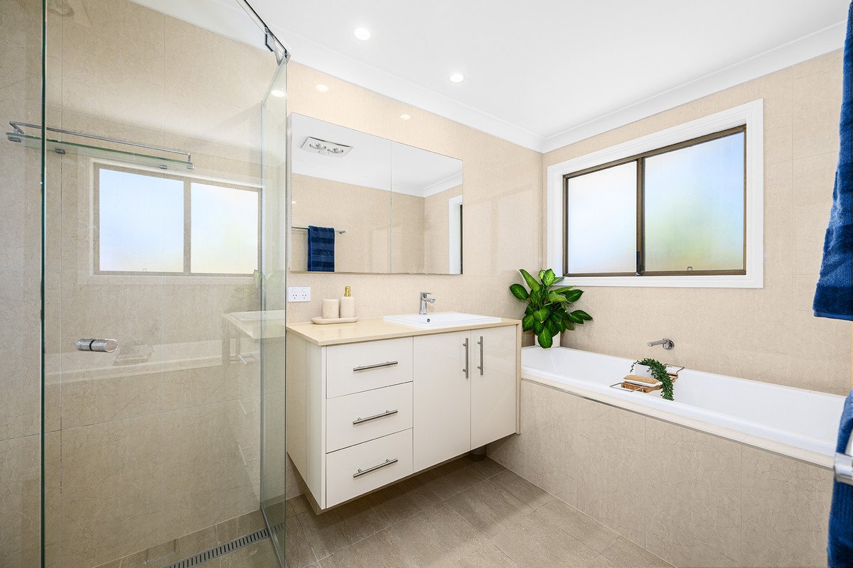56 Dunlin Drive Burleigh Waters 9