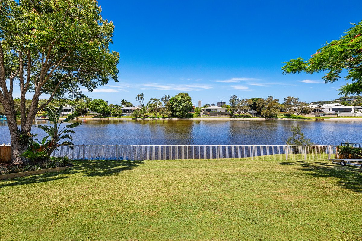 56 Dunlin Drive Burleigh Waters 24
