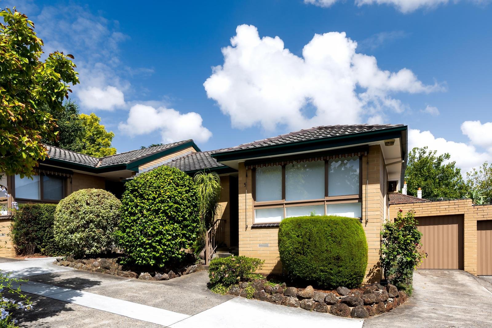 5/6 Essex Road, Surrey Hills VIC 3127