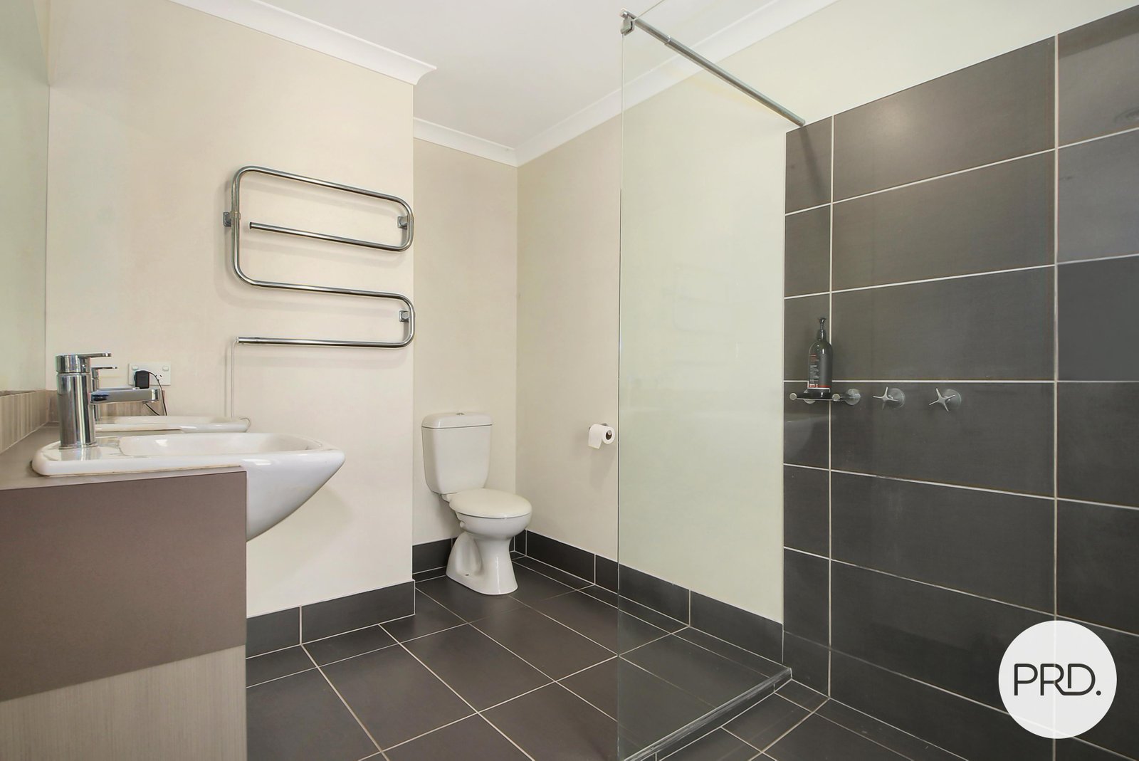 56 Featherstone Avenue GLENROY 7