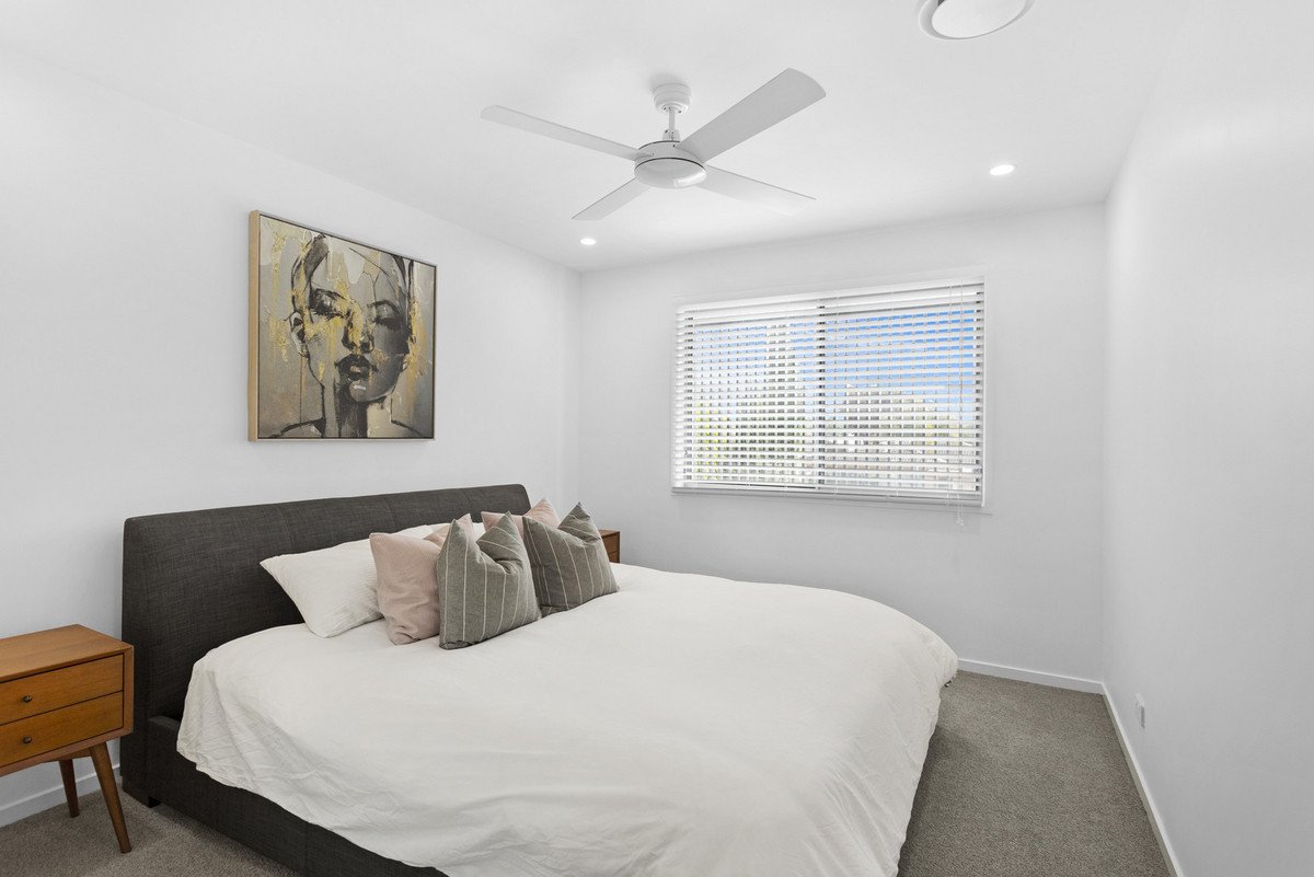 56 Fifth Avenue Palm Beach 6