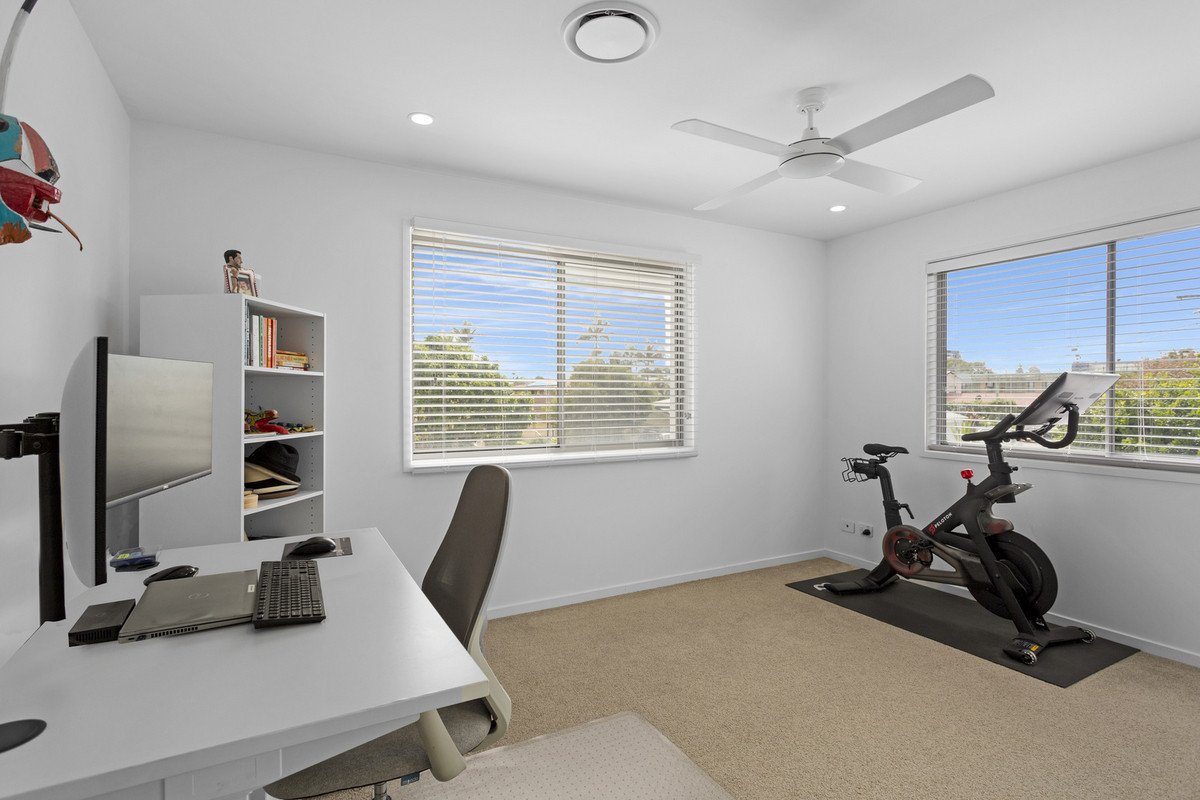 56 Fifth Avenue Palm Beach 7