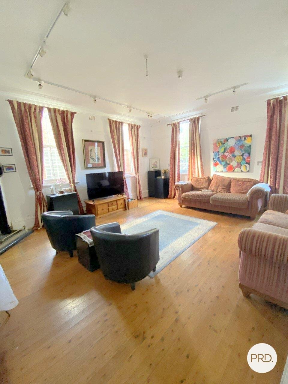 56 Gaskill Street "The Old Vic Inn"  CANOWINDRA 8