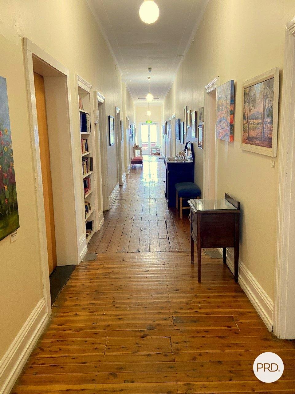 56 Gaskill Street "The Old Vic Inn"  CANOWINDRA 18