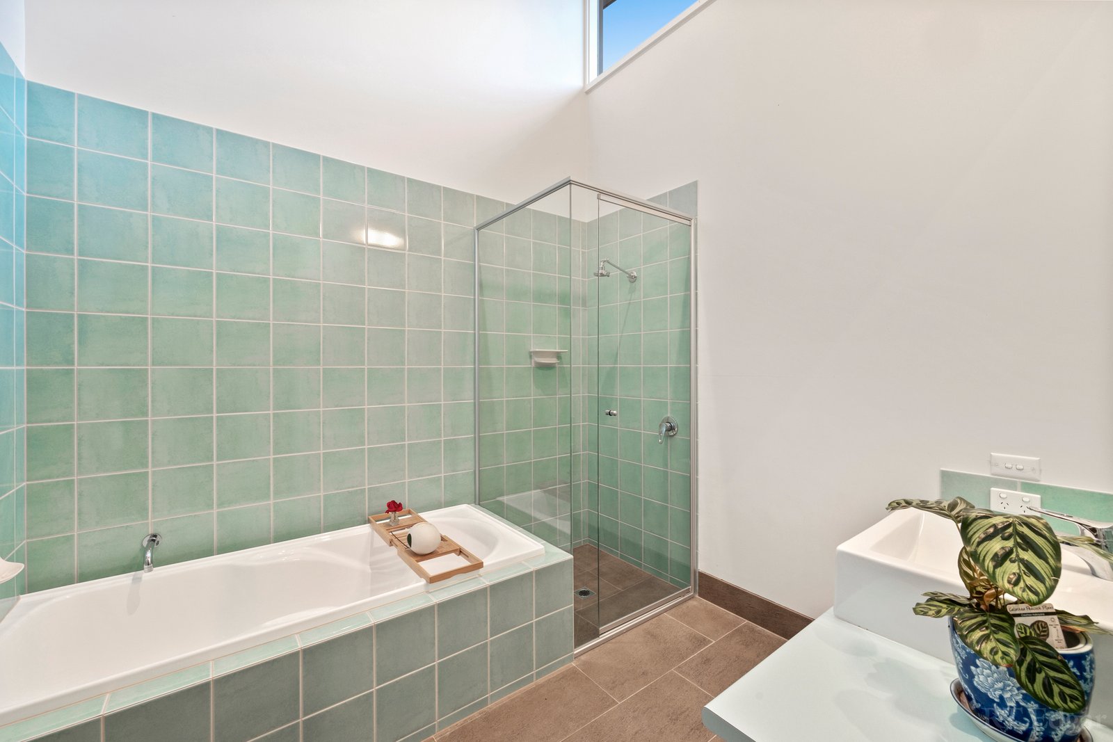 Real Estate and Property in 56 Grimes Road, Point Lonsdale, VIC