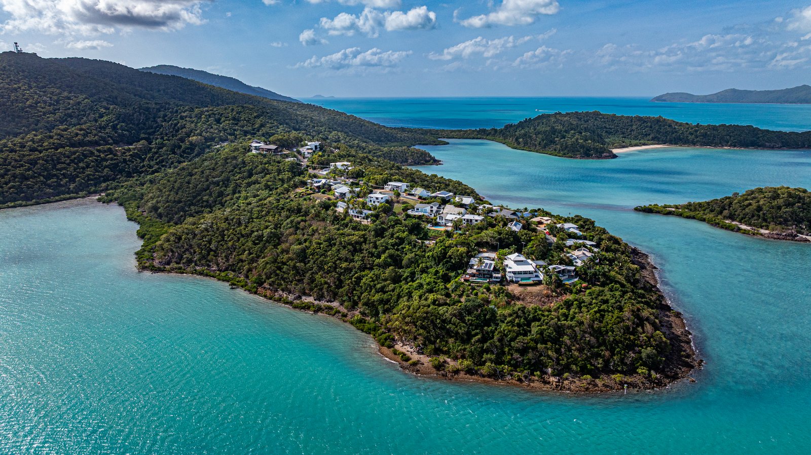 56 Harbour Avenue SHUTE HARBOUR 3