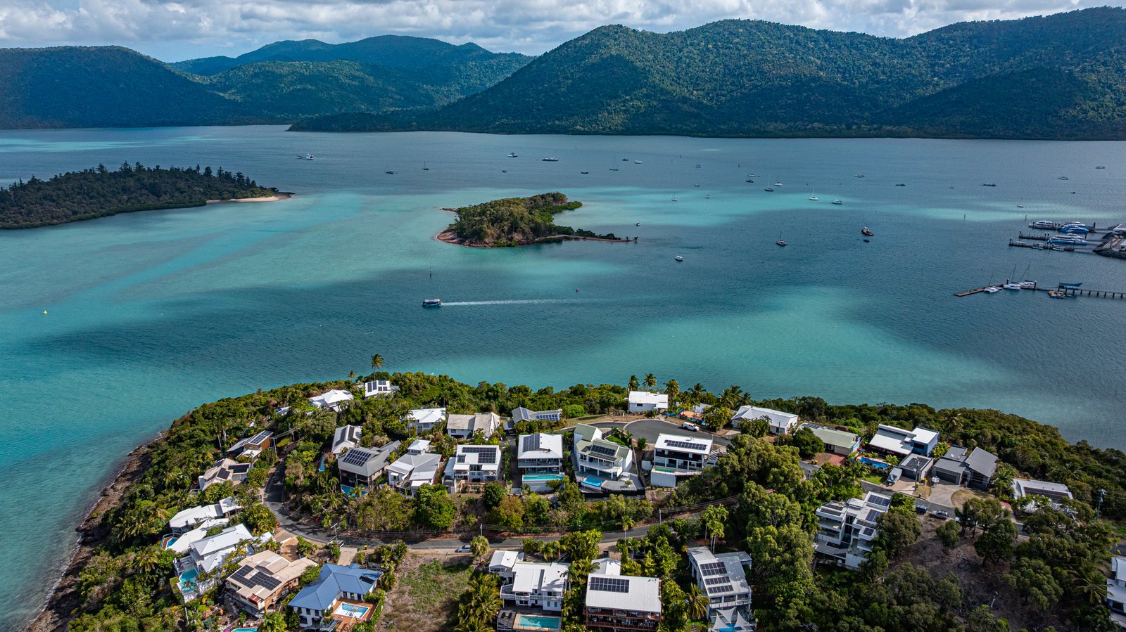 56 Harbour Avenue SHUTE HARBOUR 10