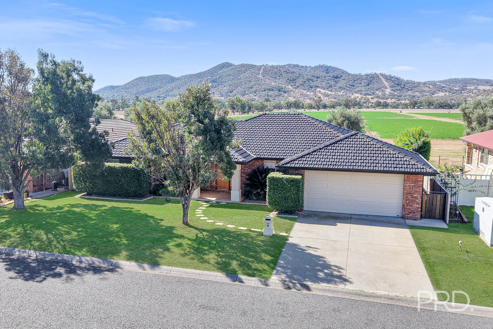 56 Harrier Parade TAMWORTH 2