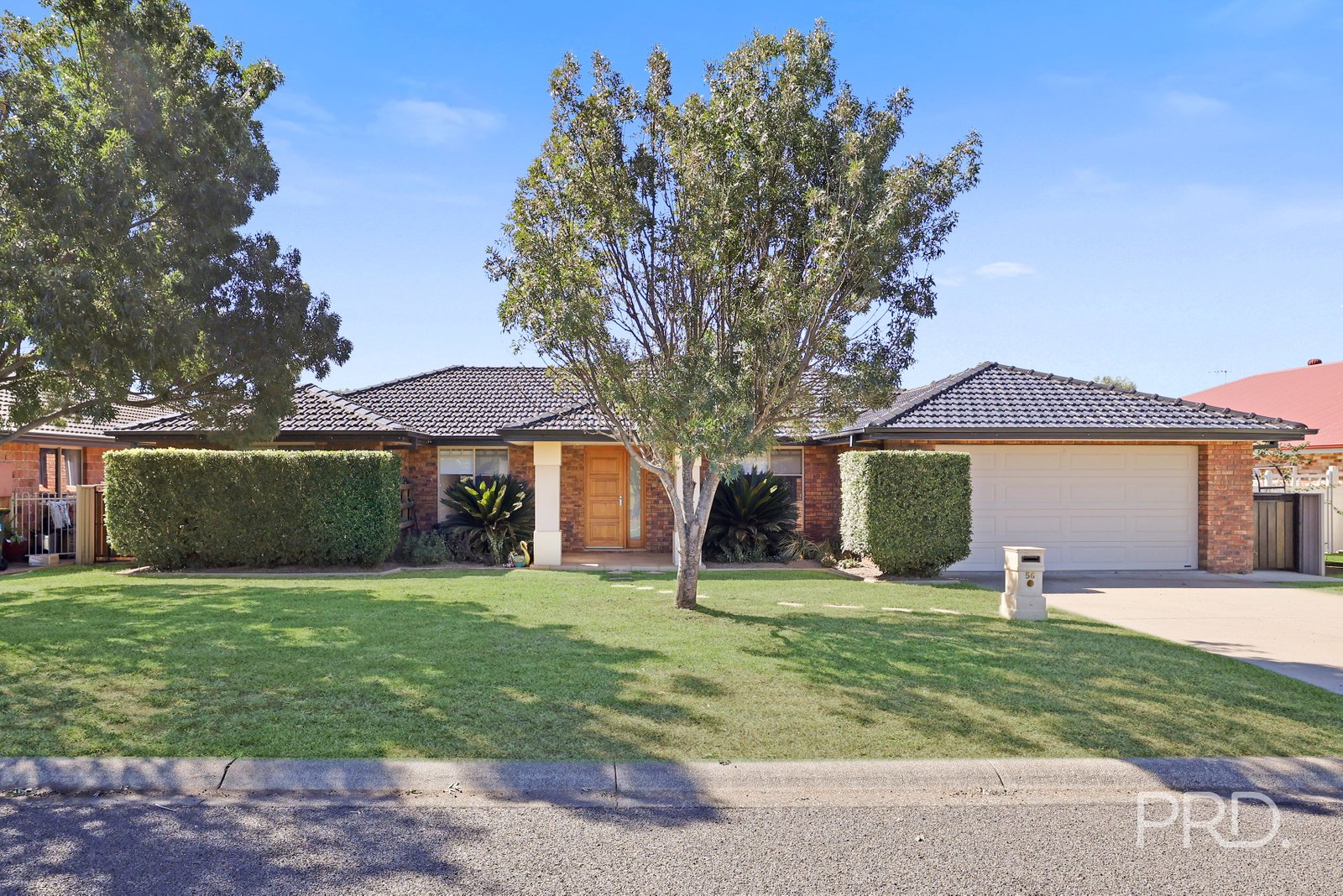 56 Harrier Parade TAMWORTH 3