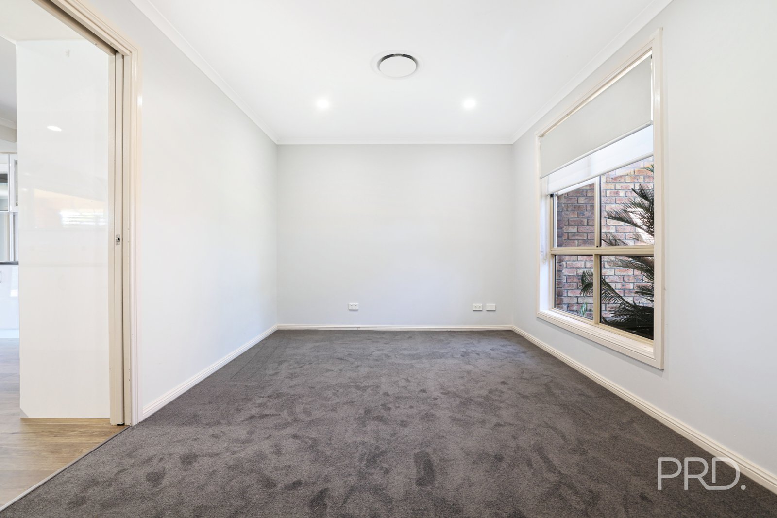 56 Harrier Parade TAMWORTH 6