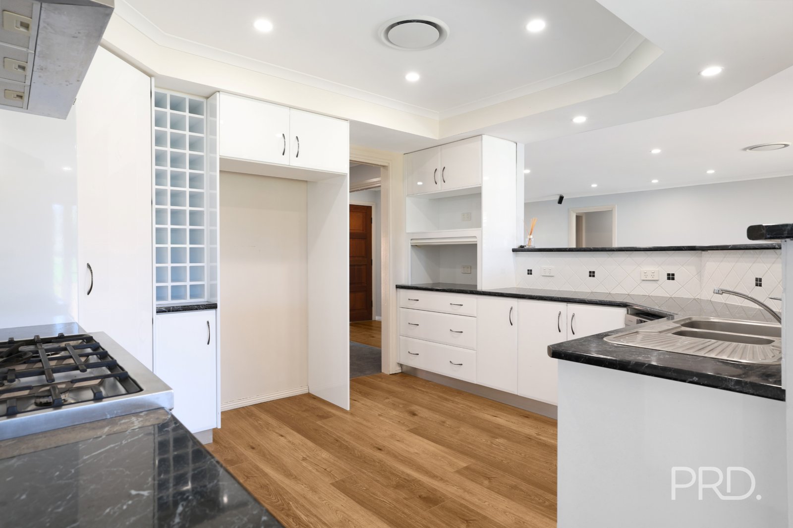 56 Harrier Parade TAMWORTH 14