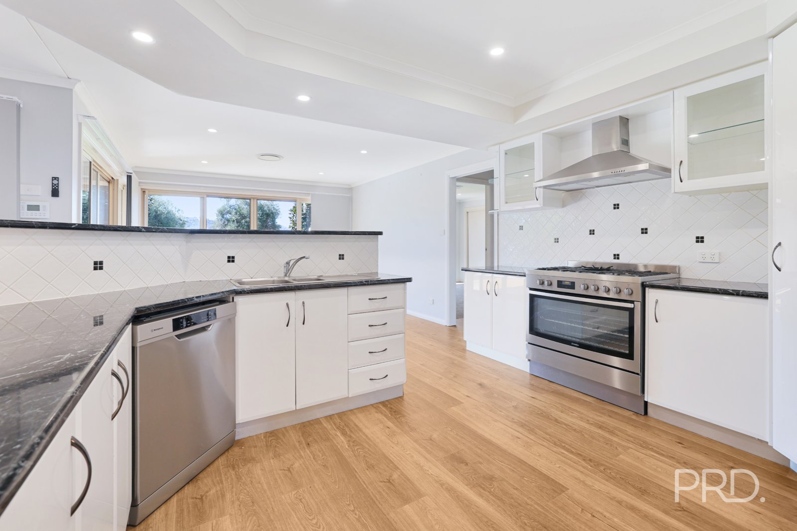 56 Harrier Parade TAMWORTH 15