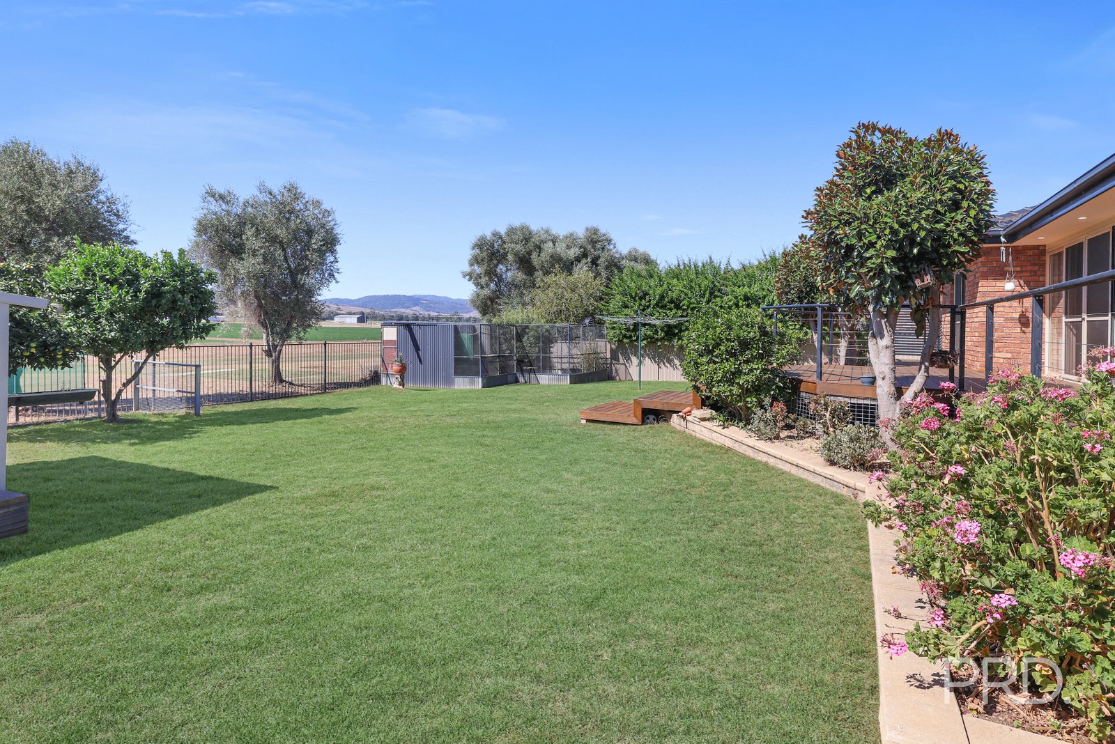 56 Harrier Parade TAMWORTH 26