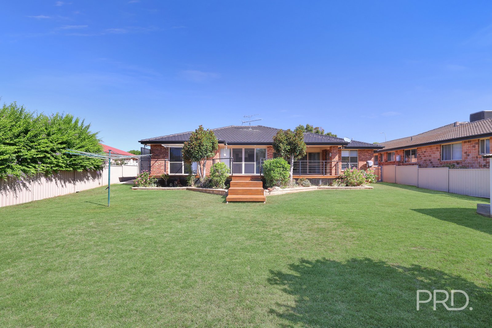 56 Harrier Parade TAMWORTH 27