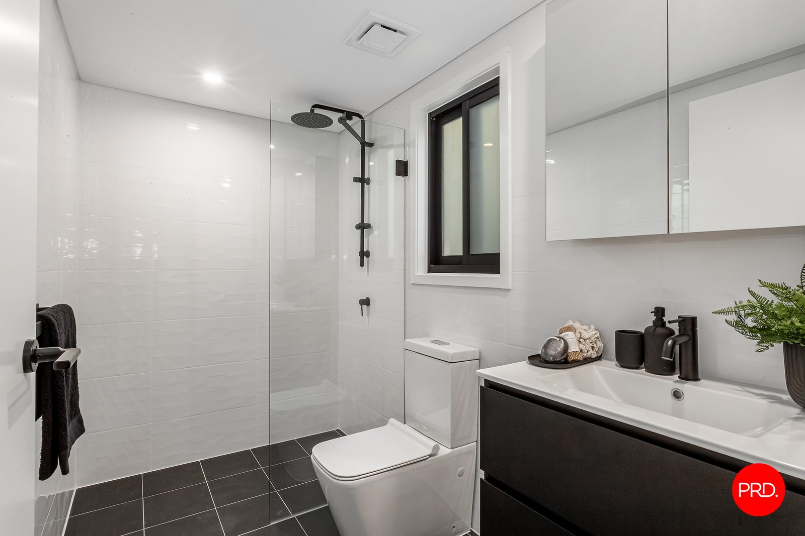 56 High Street KYNETON 12