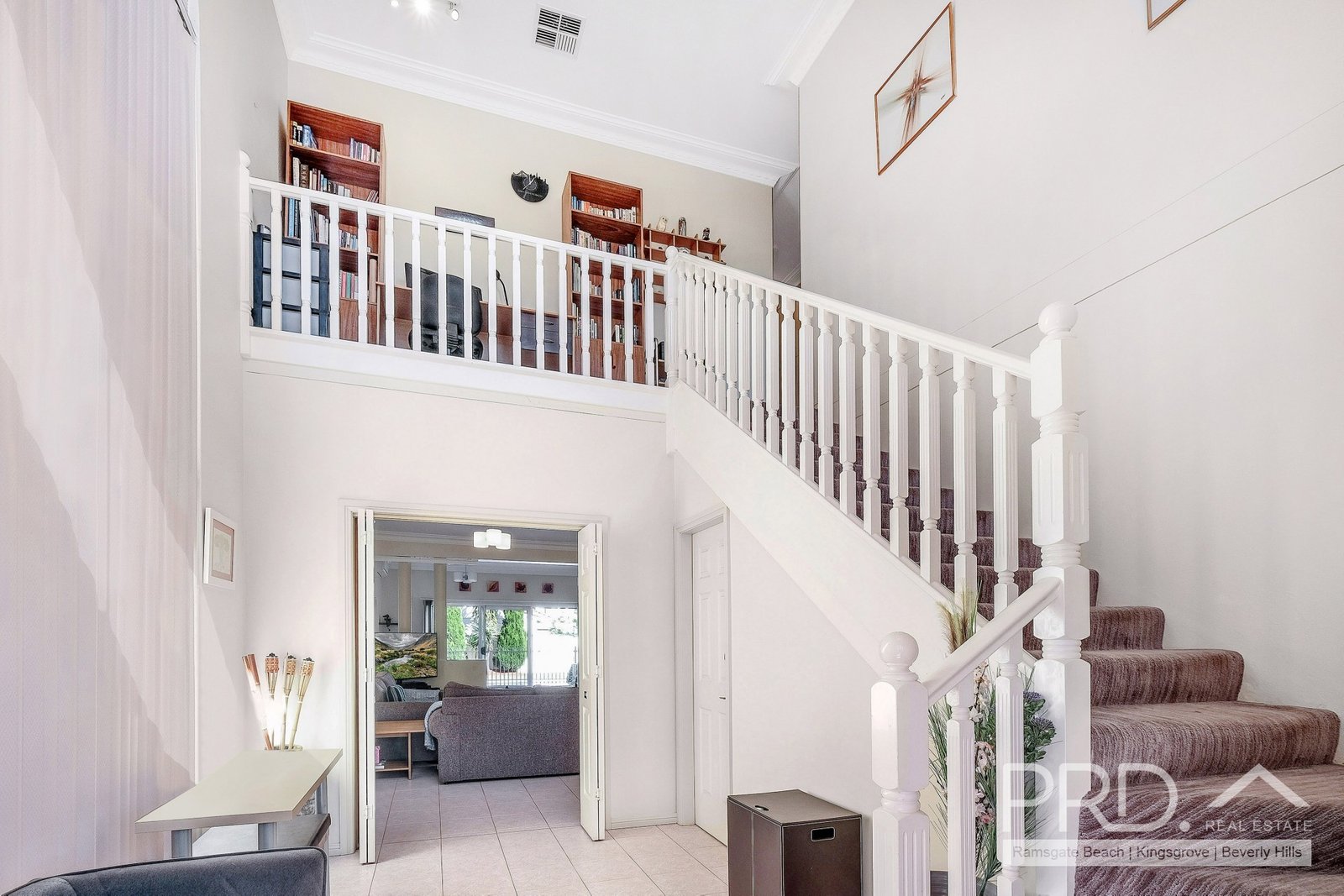 56 Hollywood Street MONTEREY 6