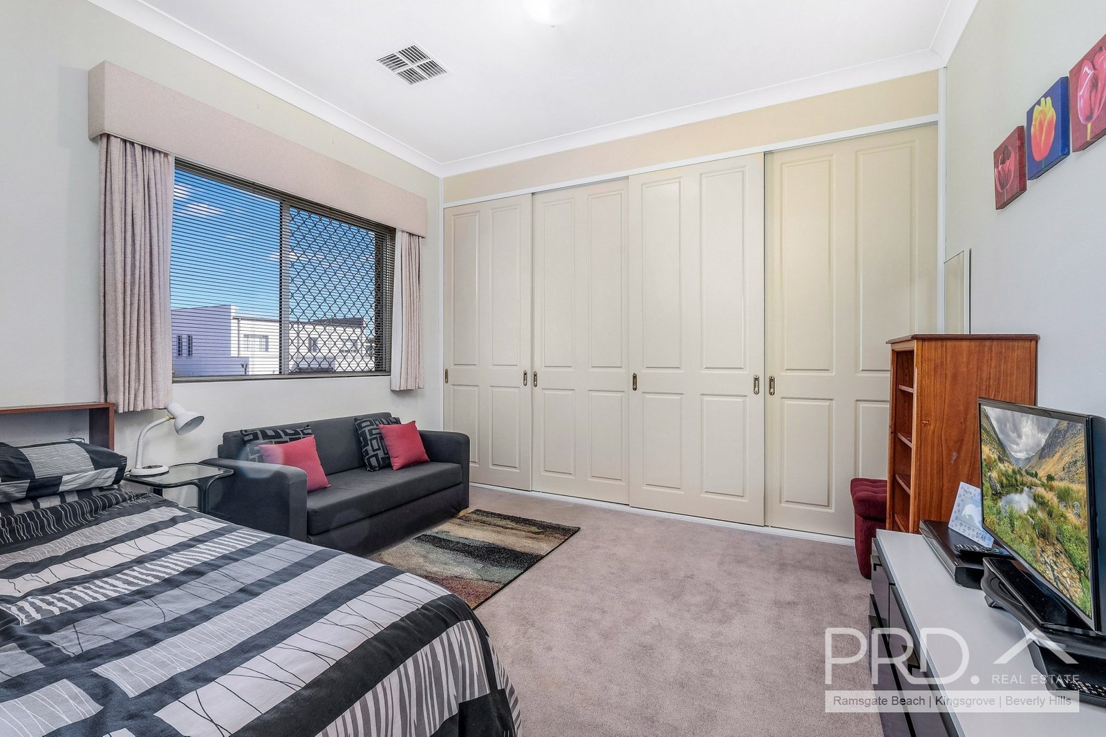 56 Hollywood Street MONTEREY 7