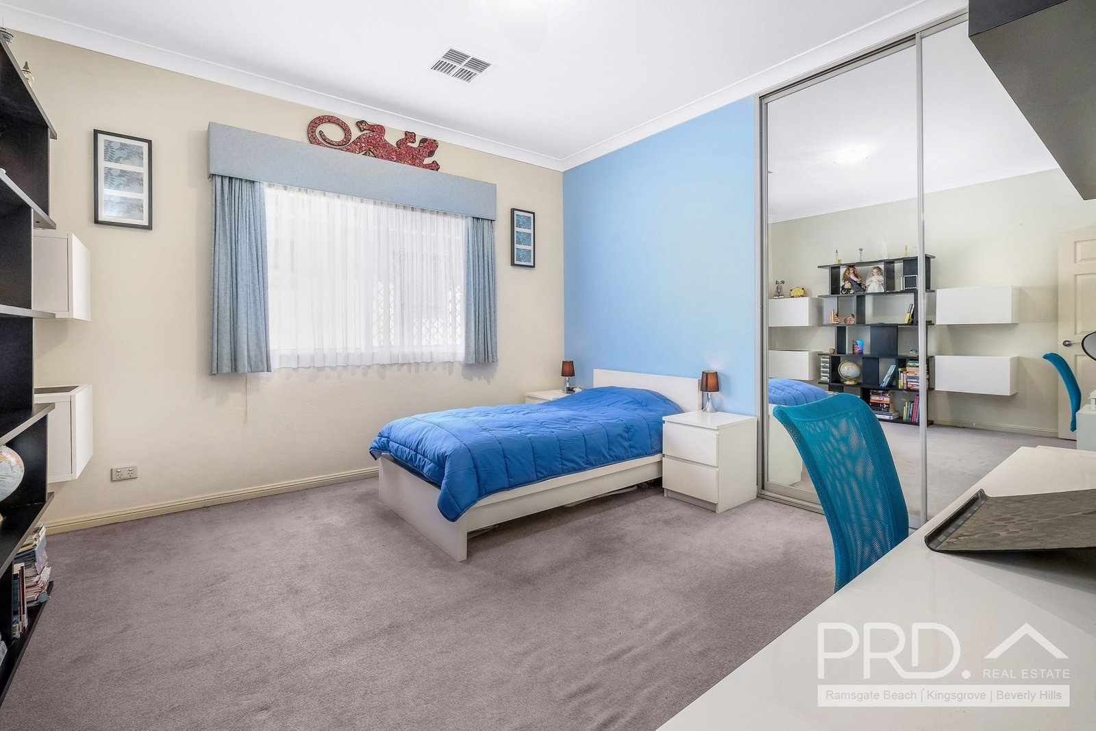 56 Hollywood Street MONTEREY 9