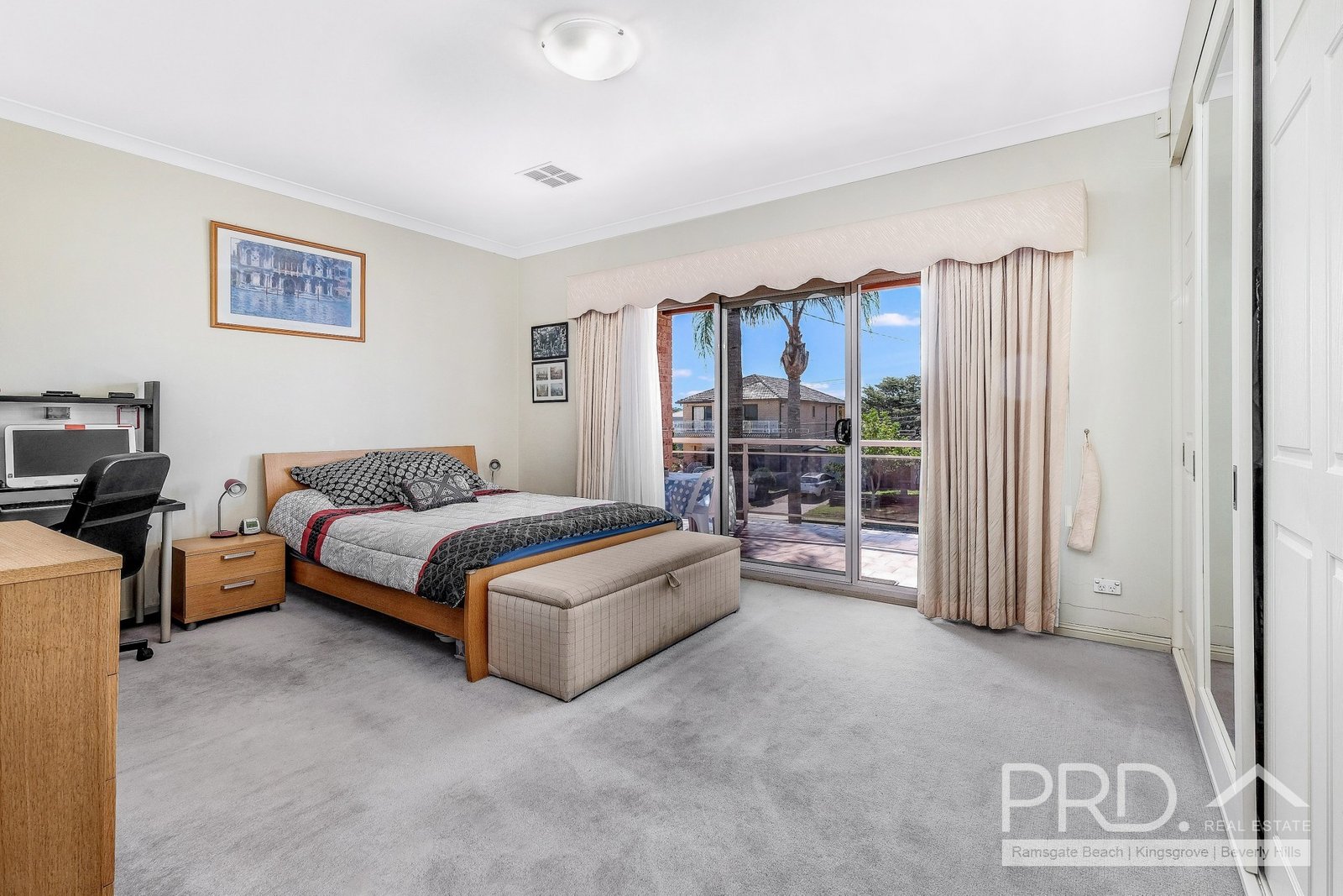 56 Hollywood Street MONTEREY 11