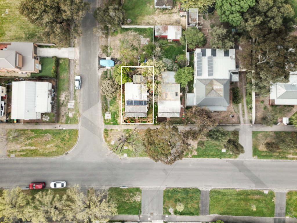56 Honeysuckle Street BENDIGO 8