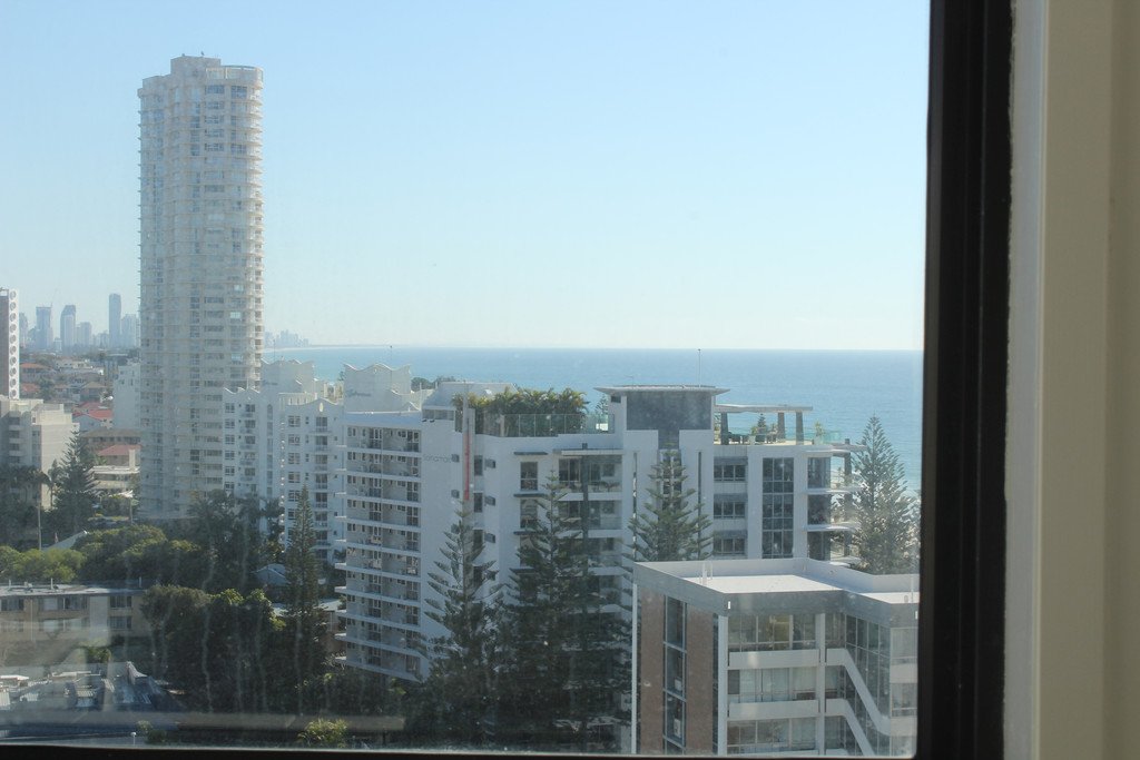 56 Horizons 1941 Gold Coast Hwy BURLEIGH HEADS 14